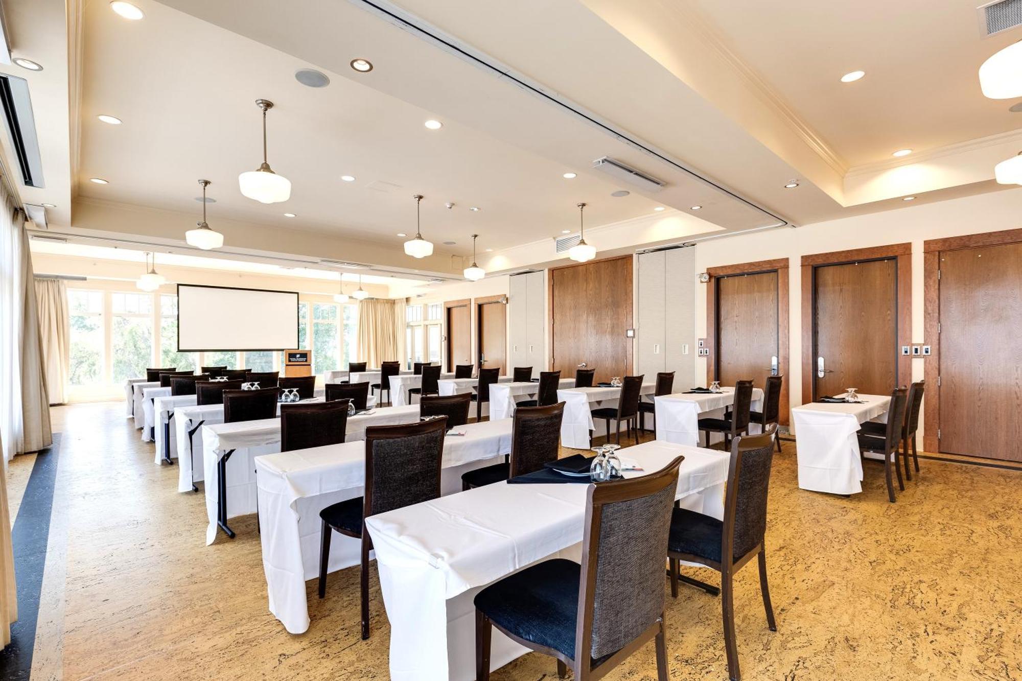 Hotel Eldorado At Eldorado Resort Келоуна Екстериор снимка