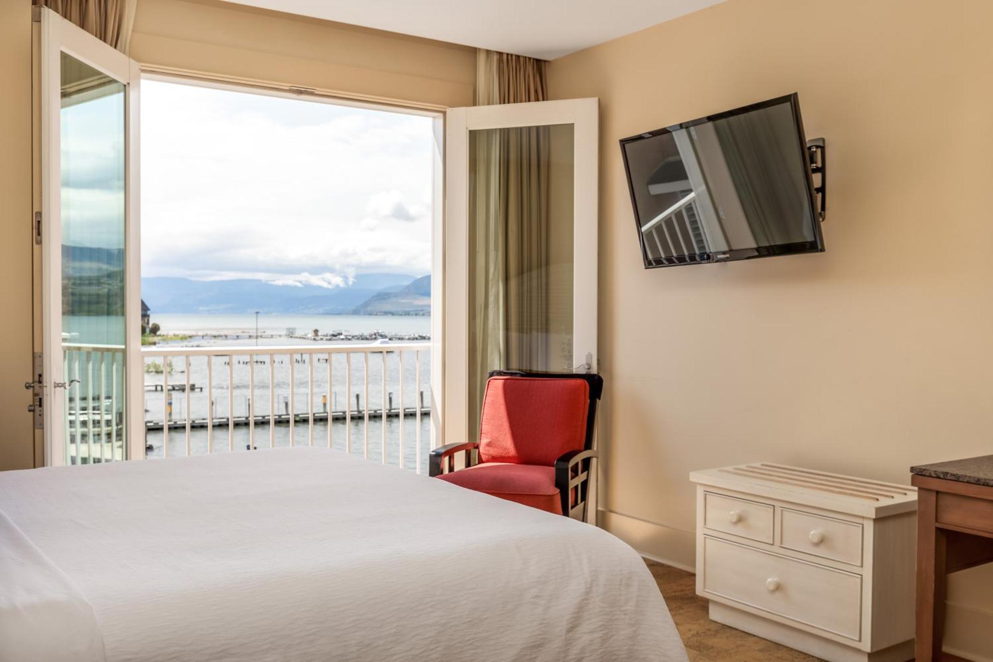 Hotel Eldorado At Eldorado Resort Келоуна Стая снимка